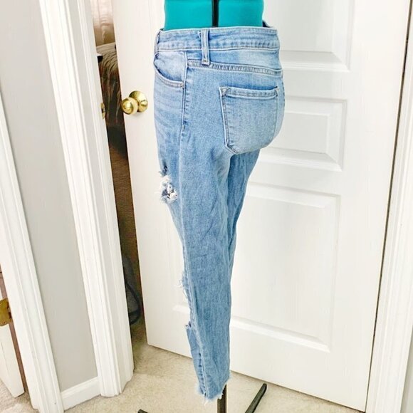 Cello Medium Wash Hi Rise Distressed  Raw Hem Stretch Skinny Cropped Jeans - Picture 6 of 13